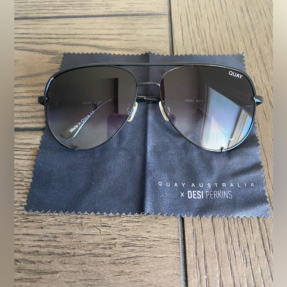 Quay Aviators —EUC!